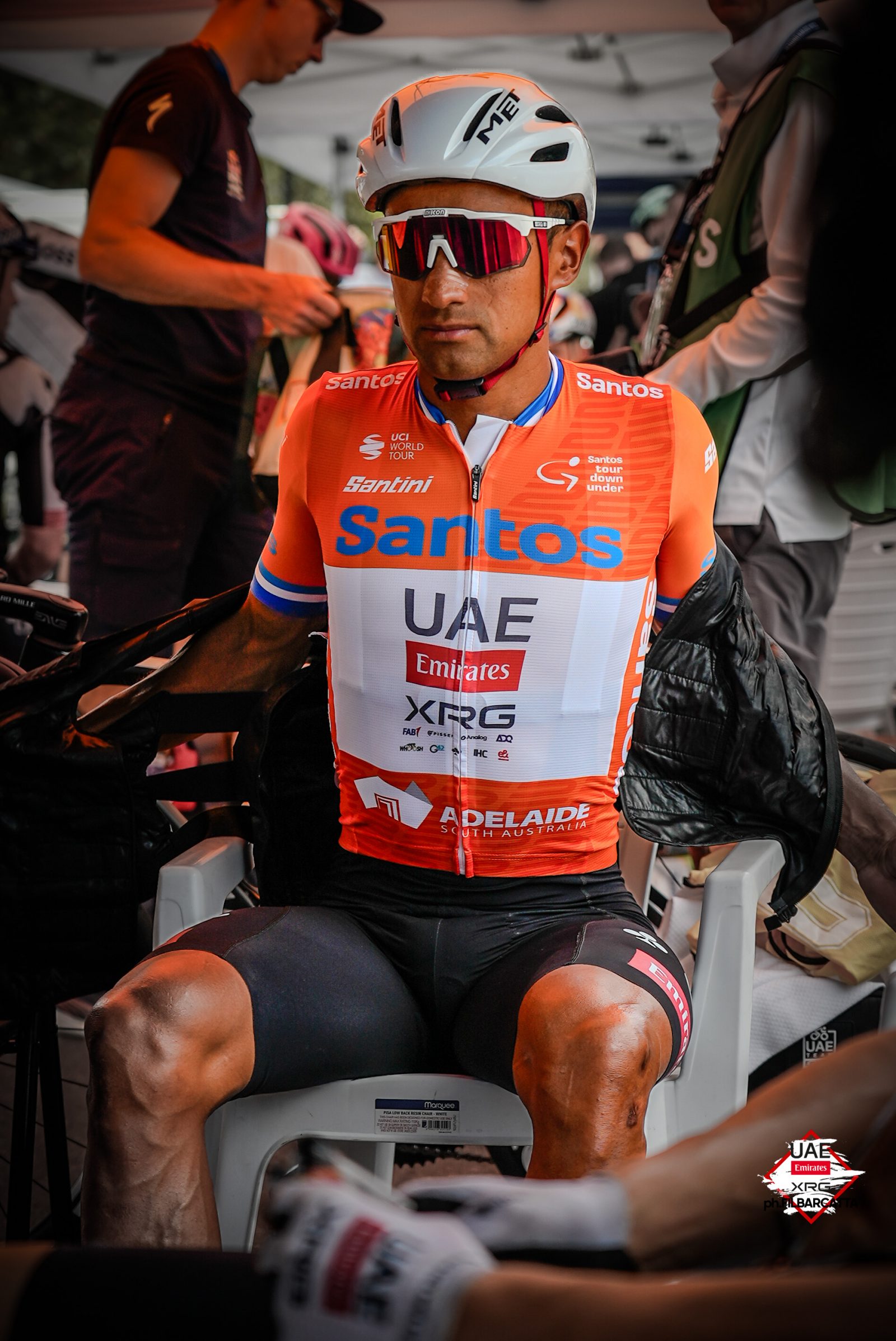 Narváez brings home the ochre jersey for UAE Team Emirates-XRG