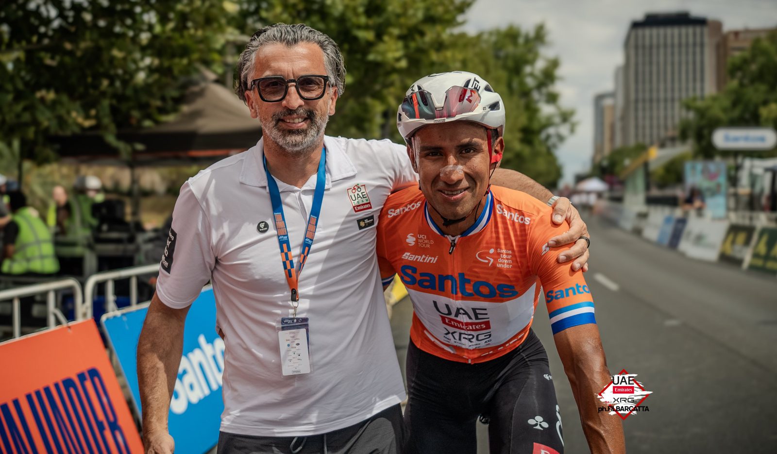 Baldato and Narváez enjoy a moment after the finish